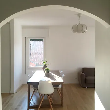 Elena's House アパート *