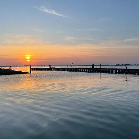 아파트 Elena's House