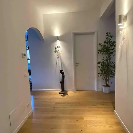 아파트 Elena's House *